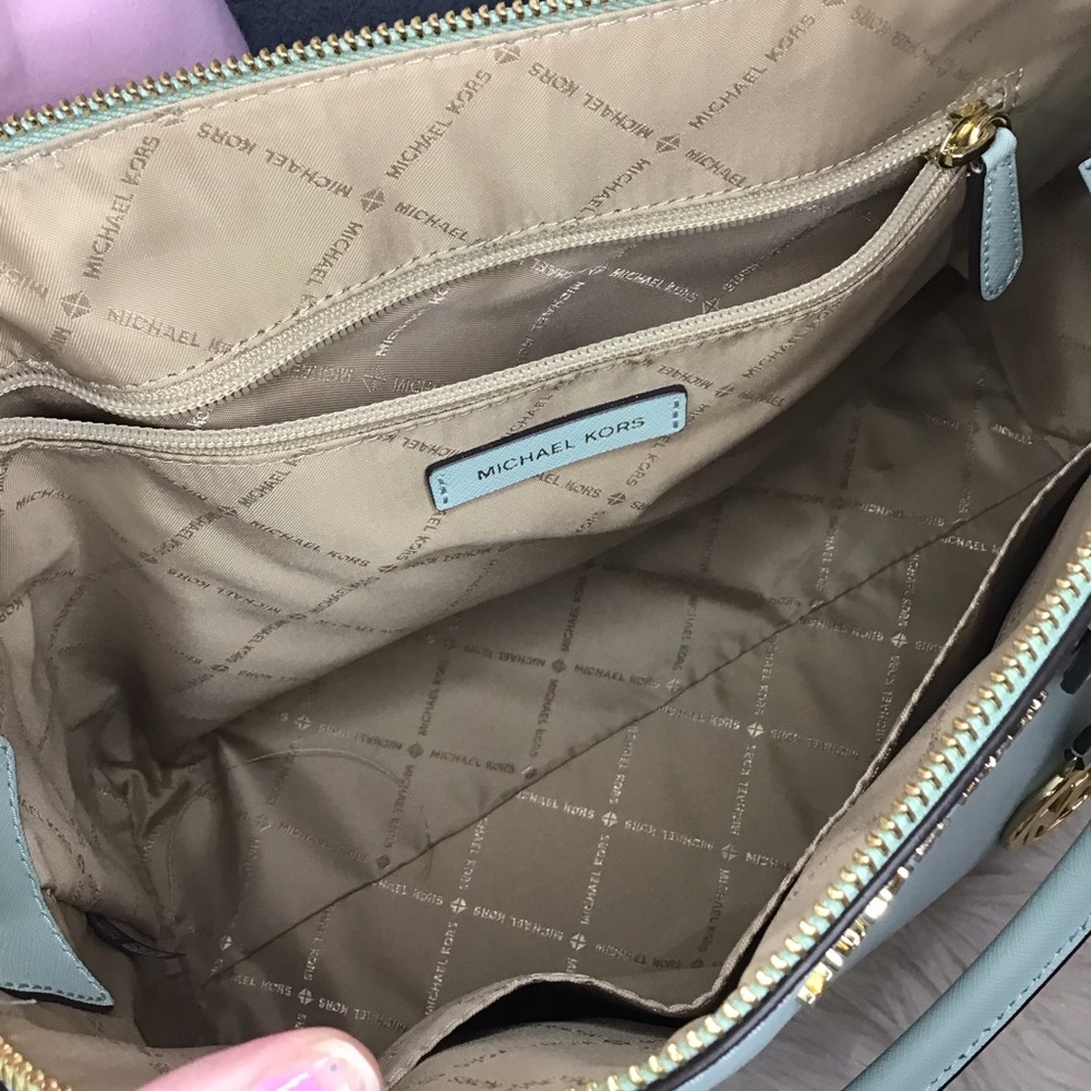 Michael kors Lrg Ciara Satchel & wallet SET - Picture 15 of 16